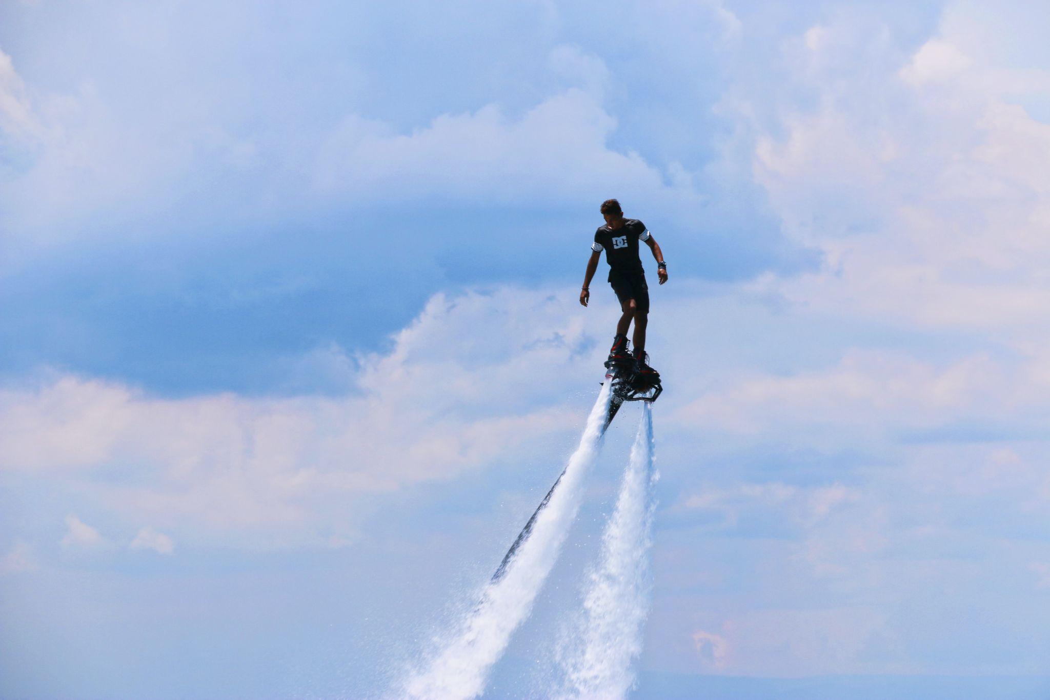 Flyboarding - Fifty50 Fifty 50